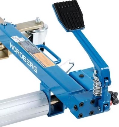 Домкрат подкатной NORDBERG N3S2 гидравлический для перемещения автомобиля