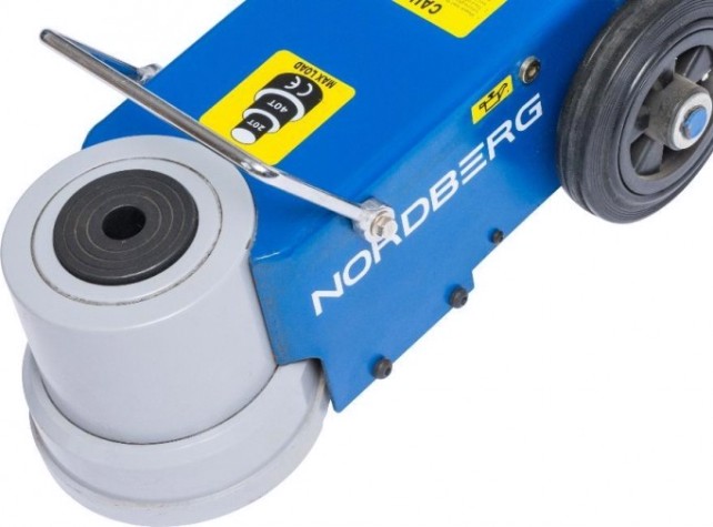 Домкрат подкатной пневматический NORDBERG N402 (40.0 т - 170/339 мм)