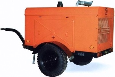 Компрессор винтовой передвижной дизельный ЗИФ ПВ-6/0,7 на колесах в кожухе [ЗИФ-ПВ-6/0,7п]