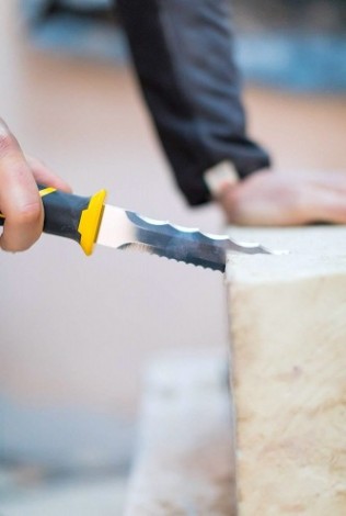 Нож STANLEY для изолирующих материалов с чехлом FMHT10327-1 [FMHT10327-1]