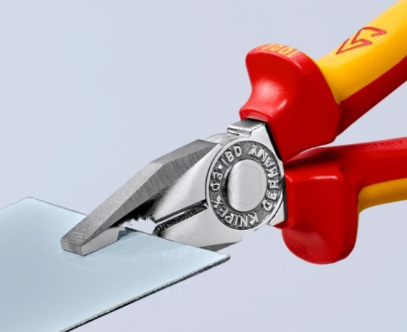 Плоскогубцы диэлектрические KNIPEX KN-0306180TBK комбинированные VDE, 180 мм