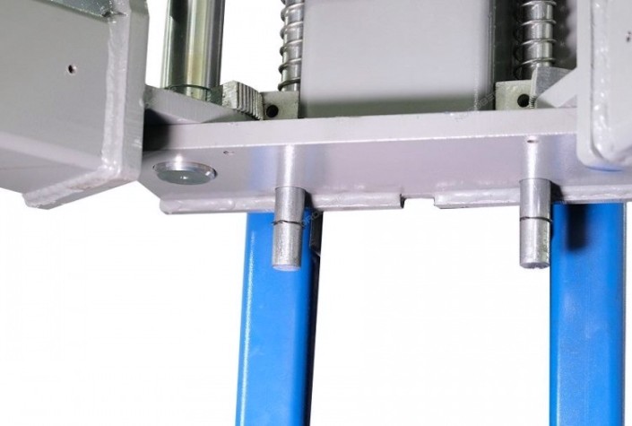 Подъемник автомобильный NORDBERG N4122АE-5B двухстоечный, с нижн.синхрон. 5 т (380В) [ЦБ-00009610]