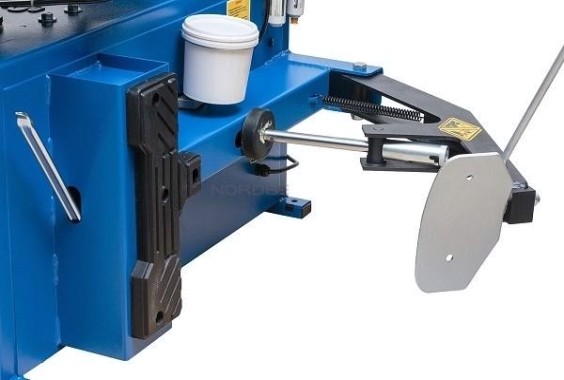 Шиномонтажный стенд NORDBERG 4639,5 полуавтомат, до 26", 380 В [ЦБ-00019703]